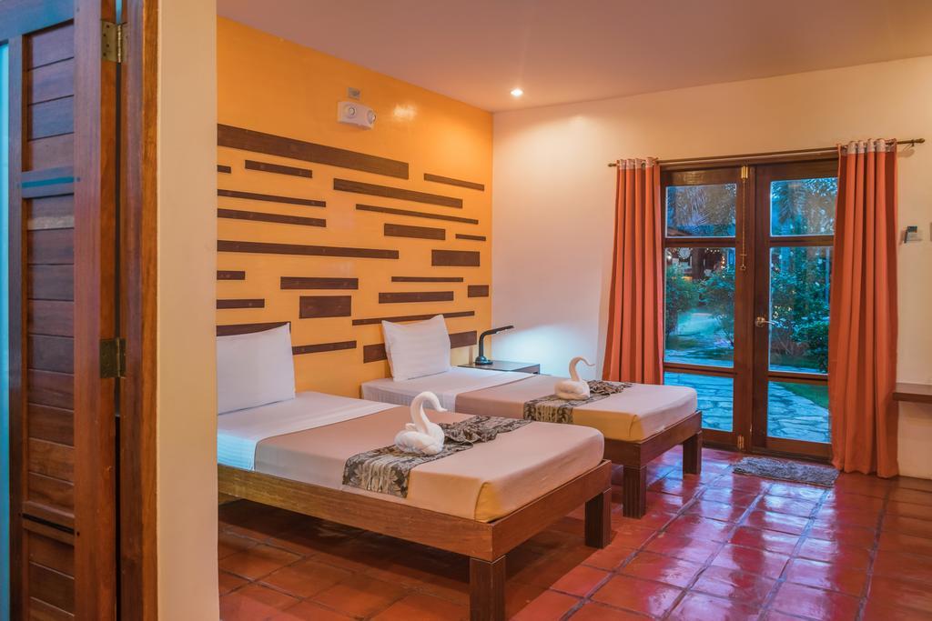 Hotel Acacia Tree Garden