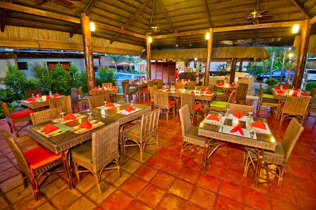 Hotel Acacia Tree Garden