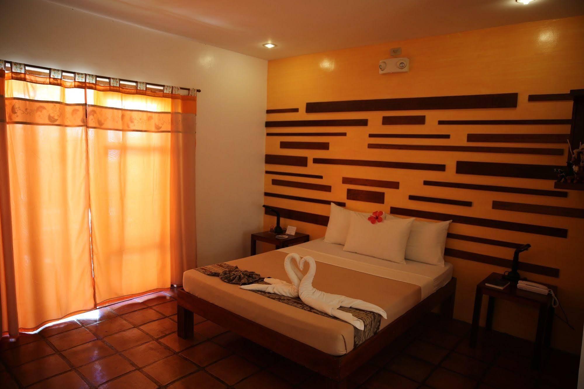 Acacia Tree Garden 3*